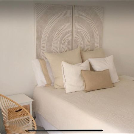 Beach Studio Juan Les Pins Apartment อองทีบส์ ภายนอก รูปภาพ