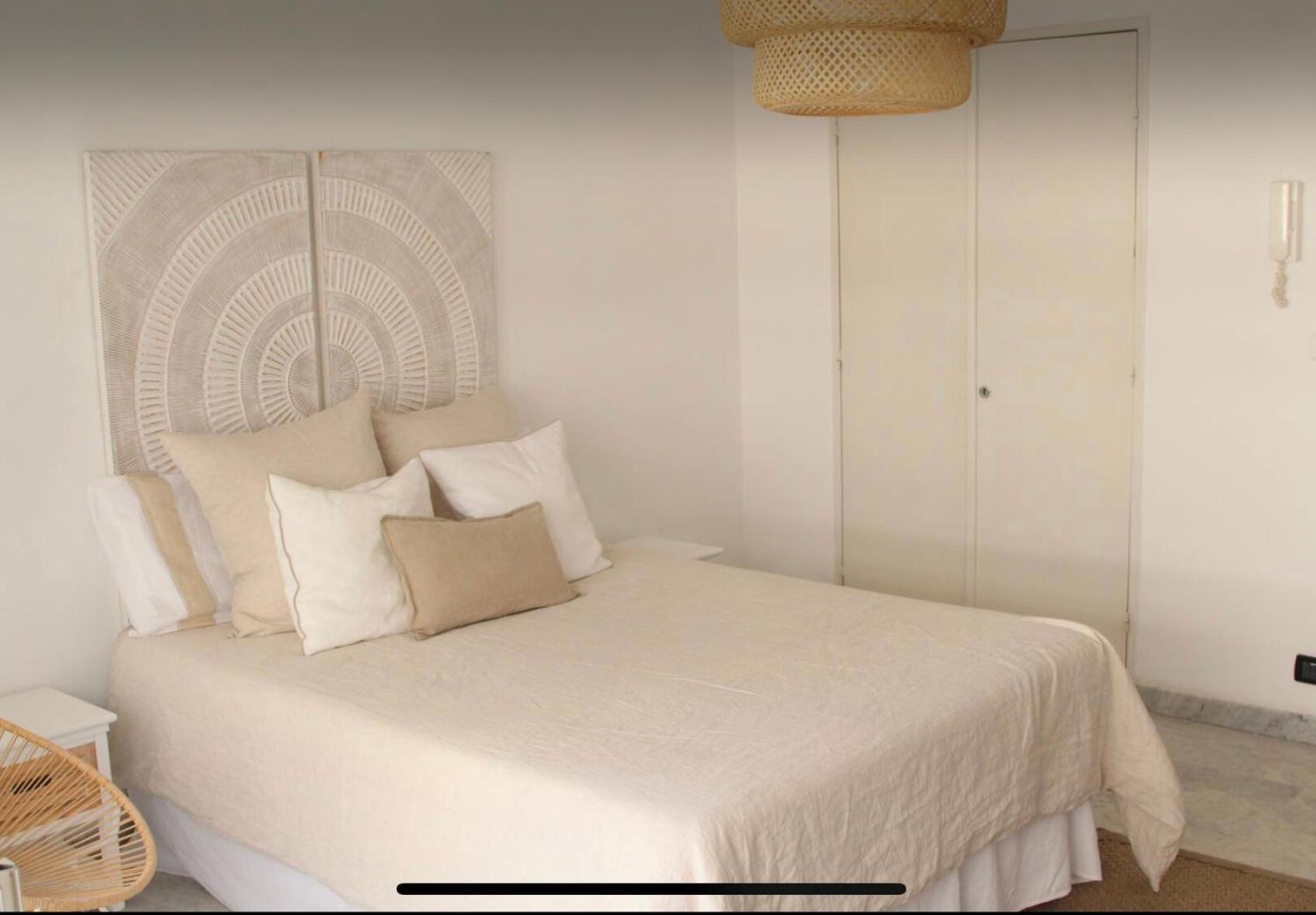 Beach Studio Juan Les Pins Apartment อองทีบส์ ภายนอก รูปภาพ